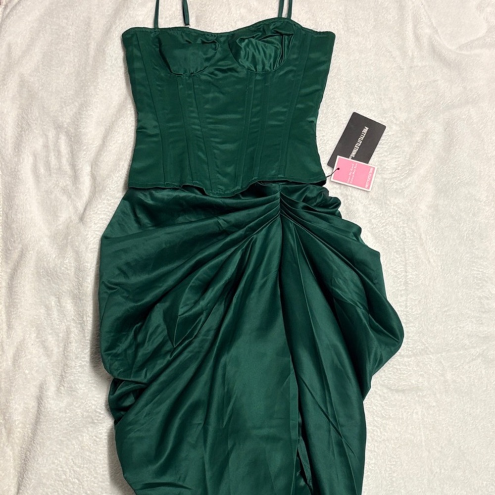 Elegant Emerald Green Satin Corset Top with Ruched side Midi Skirt Set